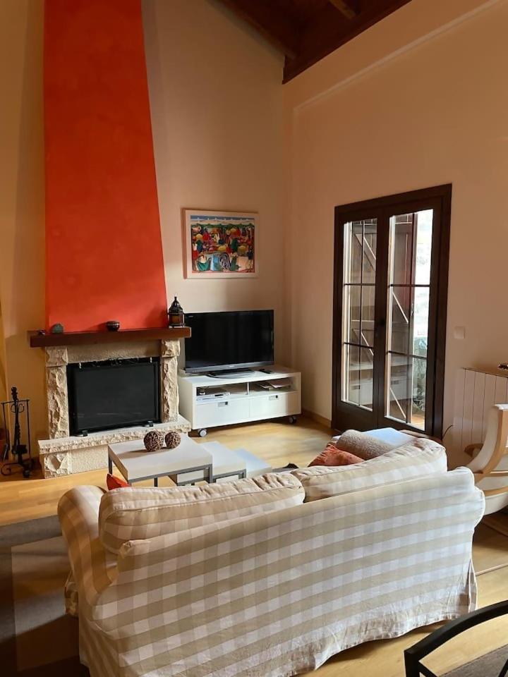 Coqueto Apartamento Duplex Fiscal Exterior photo